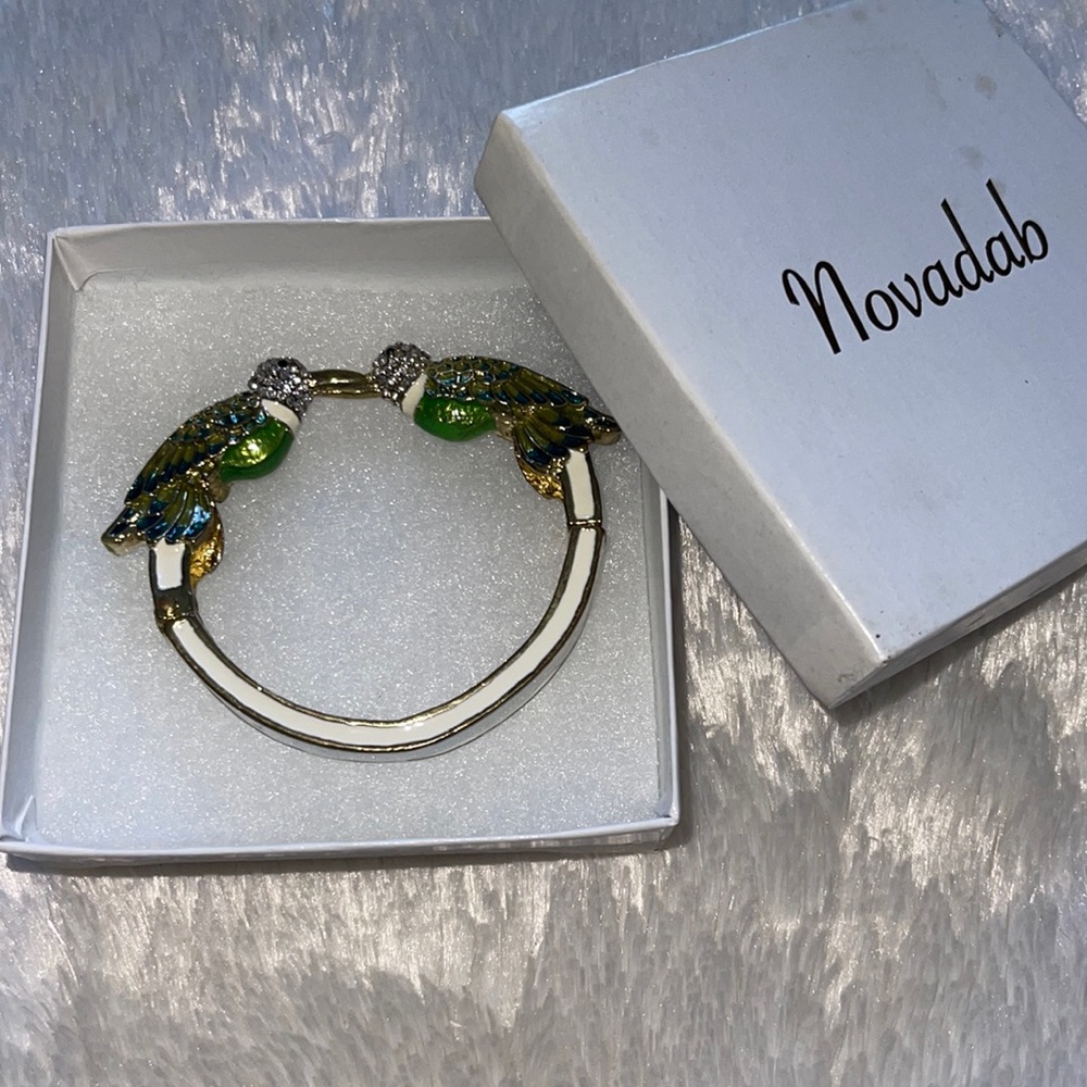 Novadab beautiful hummingbird bracelet
